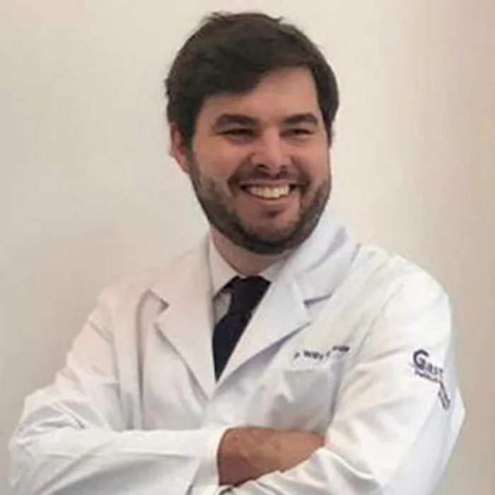 Dr. Willy Petrini Souza — CRM 157.648